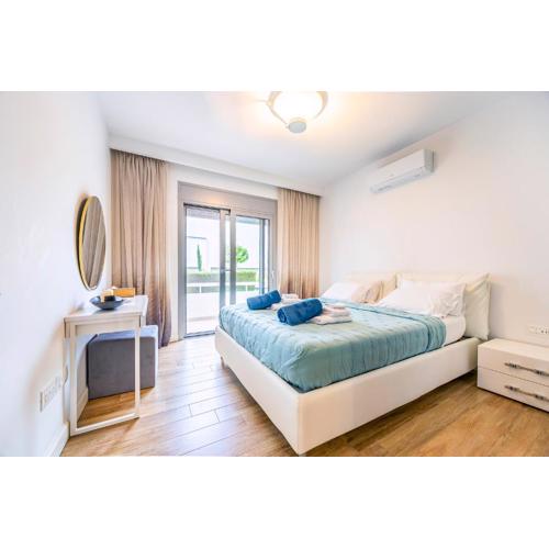 Luxury Close to the Beach, Shared Pool - Christine Complex