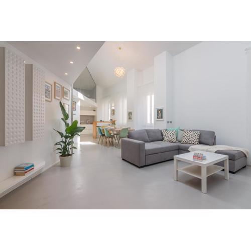 Luxury Design Loft in the historic center