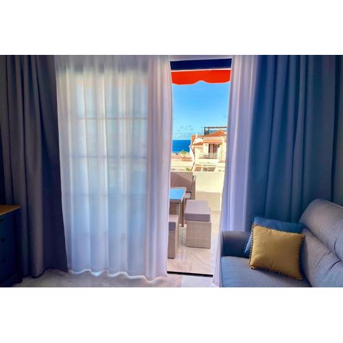 Luxury Diamond - Ocean view, Big terraces, Air Con, Wifi