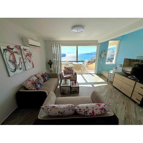Luxury Diva Sea View Apartment, Bougainville Bay