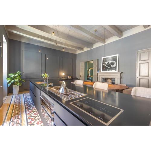Luxury Duplex Apartment with balcony, Valletta