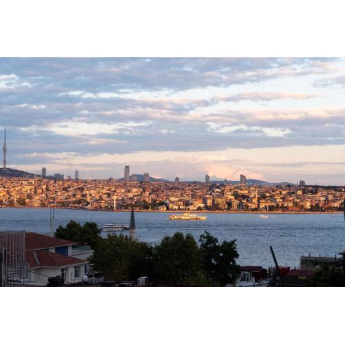 Luxury Flat W/Exceptional Terrace & Bosphrous View