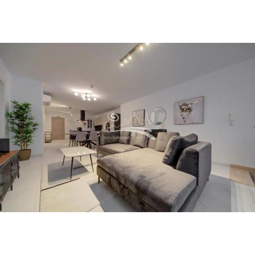 Luxury furnished 2 bedroom Apartment in Saint Julians