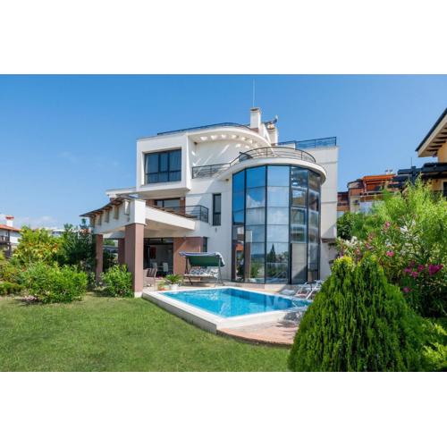 Luxury House on Buzhaka