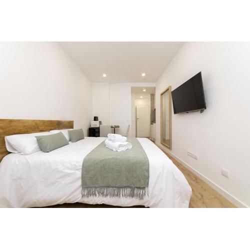 Luxury III - Ferga Suites