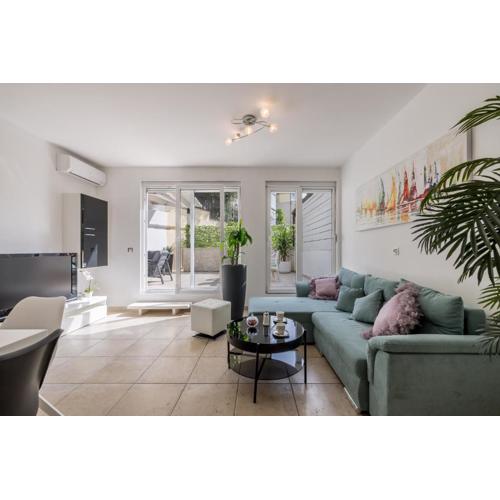 Luxury Leona apartment