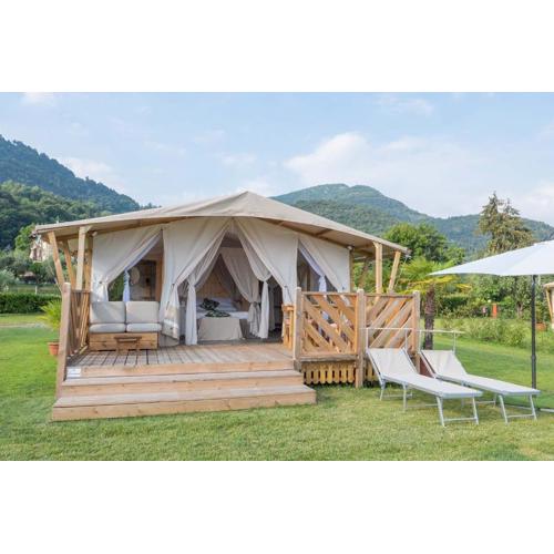 Luxury Lodge