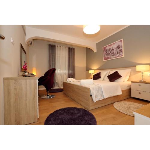 Luxury Maraschino Apartments