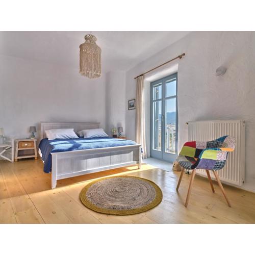 Luxury Mia Villa with pool and amazing sea views, Paros