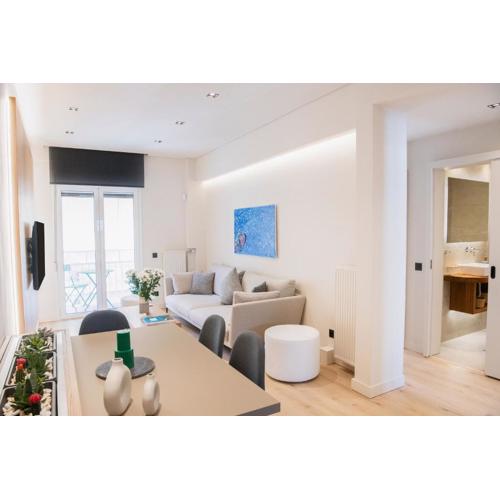 Luxury Modern Apt near Acropolis