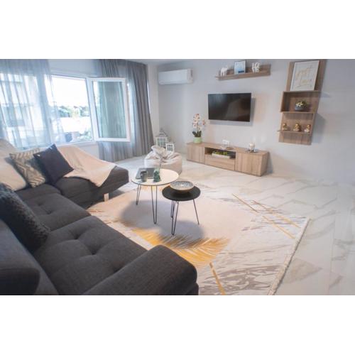 Luxury modern chic 1-bedroom apartment Athens City