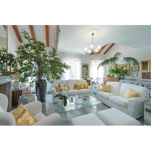 Luxury Old Town Apartment with breathtaking sea view