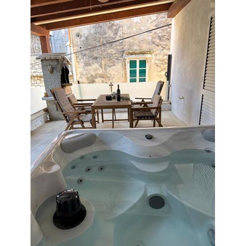Luxury Old Town Rab Studio Apartments