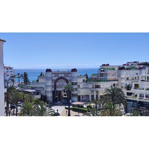 Luxury Penthouse in the heart of Puerto Banús
