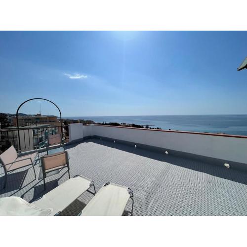 Luxury Penthouse Poseidon Suite - Sanremo