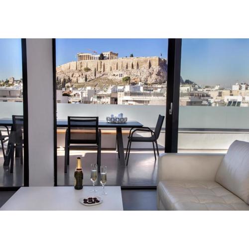 Luxury Penthouse touching the Acropolis by GHH
