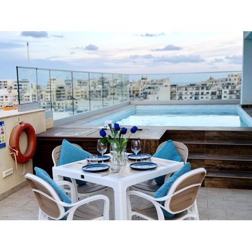 Luxury Ph With Rooftop Pool In Mellieha By Homely