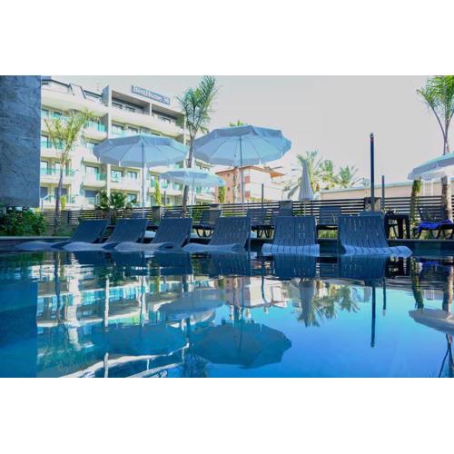 Luxury residence in the center of Alanya 100m to the sea