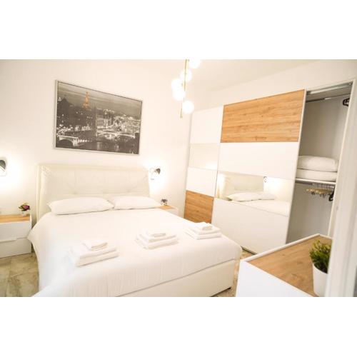 Luxury Rome by the Sea