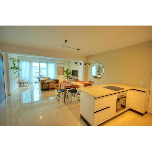 Luxury & stylish 2bedroom seafront, balcony GOGZR-4