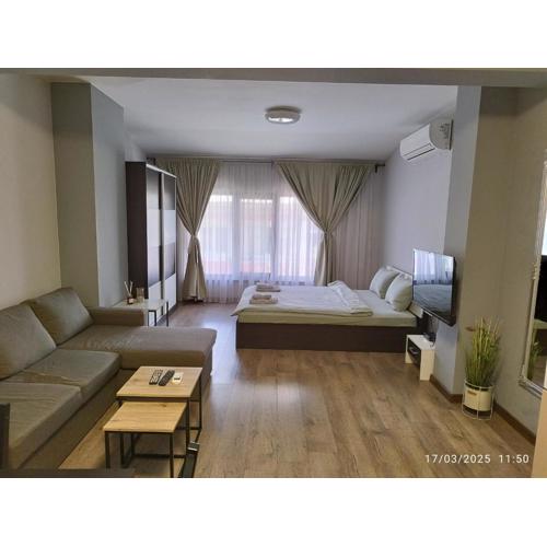 LUXURY SUITES 3