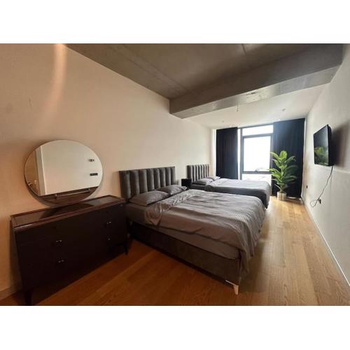 Luxury suites with gym and pool floor40