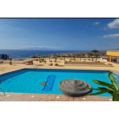 Luxury Sunset 408 heated pool with air condition and sea views