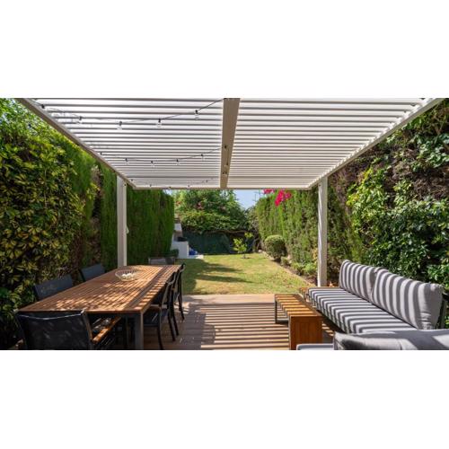 Luxury townhouse capricho golden mile