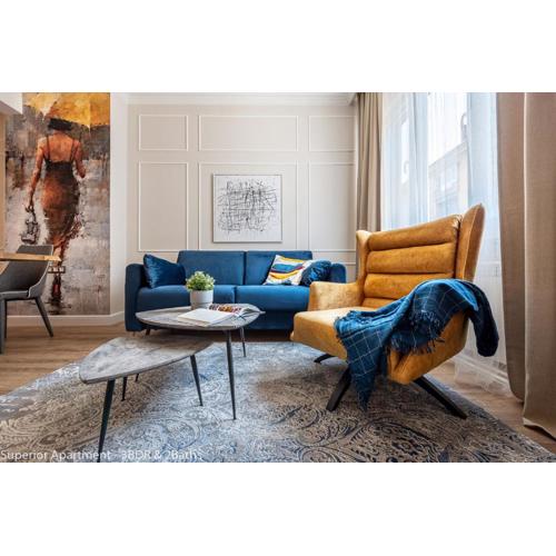 LUXURY & UNIQUE - TOP CENTER Apt. - 3BDR & 2 Baths