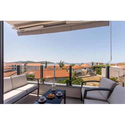 Luxury view apartments