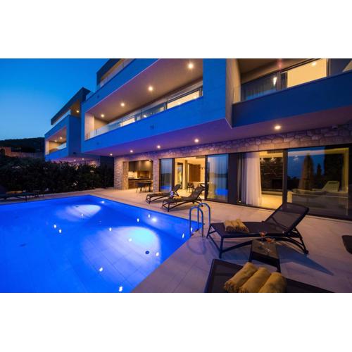 Luxury Villa Helios 5*