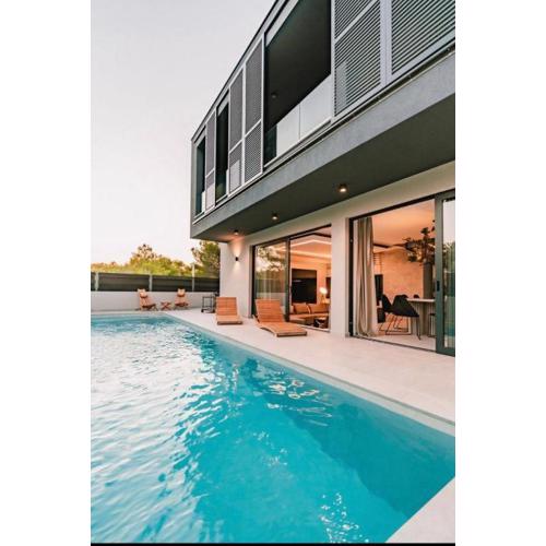 Luxury Villa Hera
