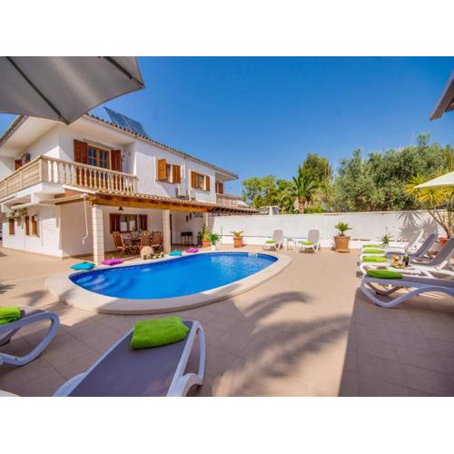 Luxury villa in Alcudia with private pool