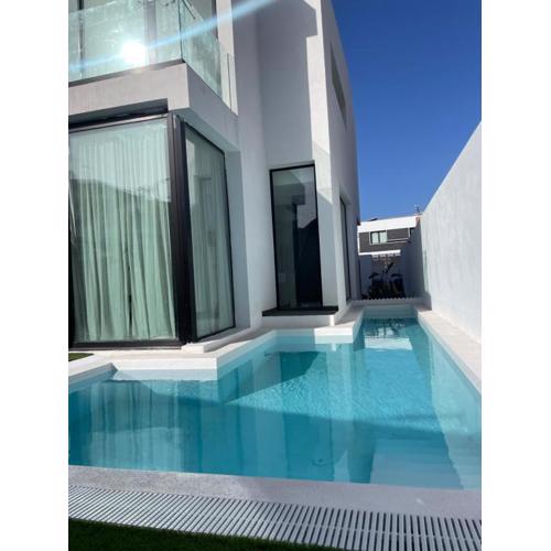 Luxury Villa in Melenara