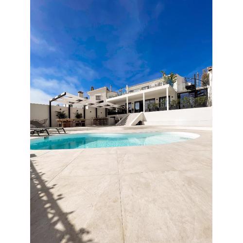 Luxury Villa in Puerto Banus Panoramic Mountain and Sea views with private pool