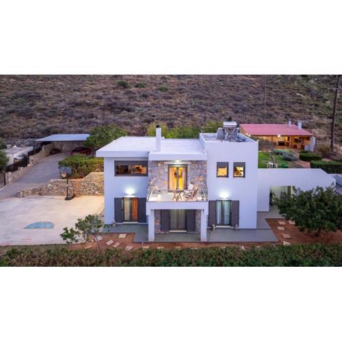 Luxury Villa Kopsas