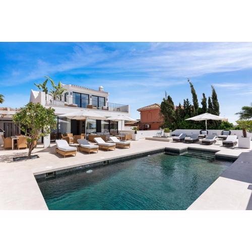 Luxury Villa Near Marbella with Private Pool, Jacuzzi & Modern Amenities