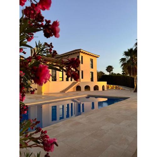 Luxury villa pool&beach paradise