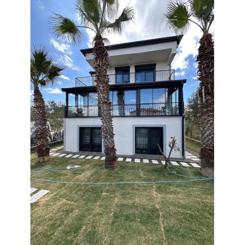 Luxury Villa to the Sea on the Island of Cunda,PEARL MANSİON