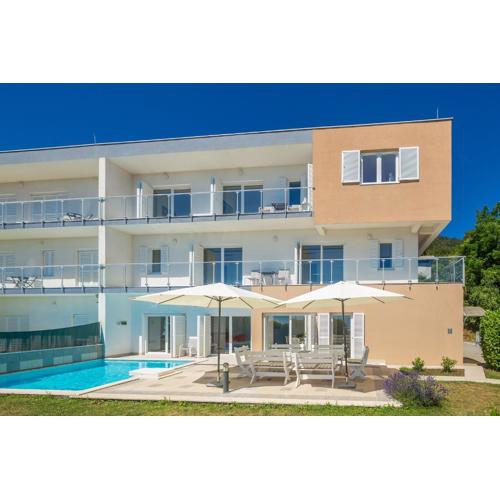 Luxury villa with a swimming pool Icici, Opatija - 17956