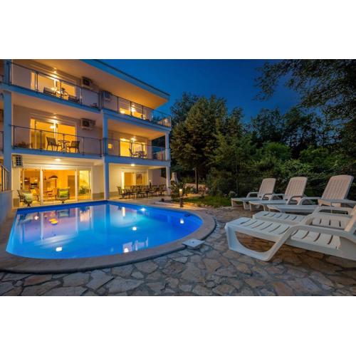 Luxury villa with a swimming pool Icici, Opatija - 17958