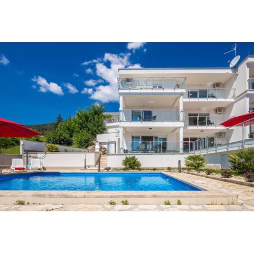 Luxury villa with a swimming pool Icici, Opatija - 17959