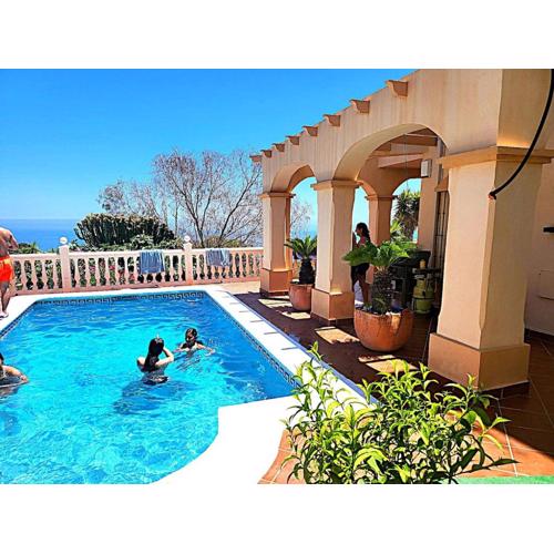 Luxury Villa With Panoramic Views