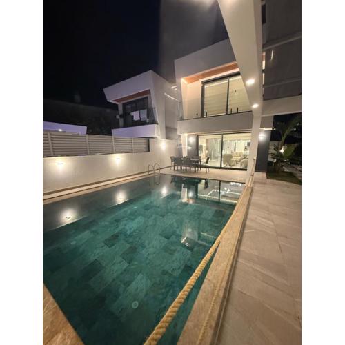Luxury Villa with Private Pool Çeşme Sifne Alaçatı