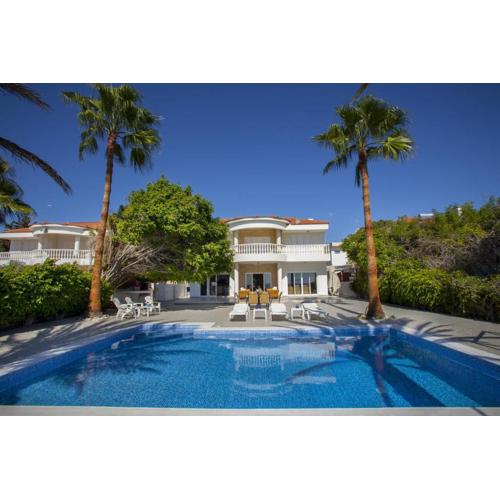 Luxury Villa With Special Sea Views