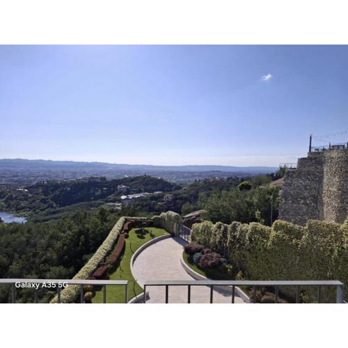 Luxury Villa with Stunning Panoramic Views in Tirana!