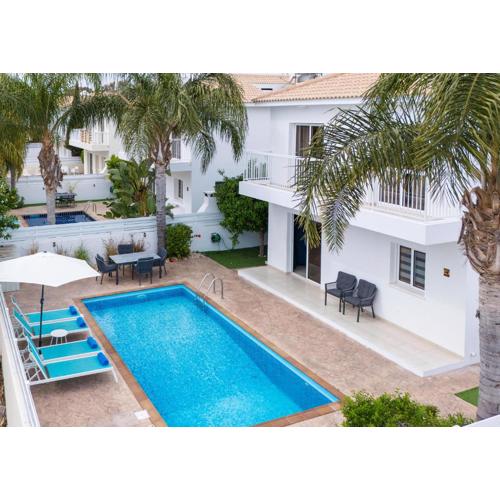 LuxVillasRentals Ayia Napa