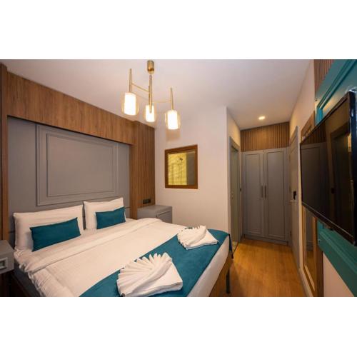 Lynda Hotel