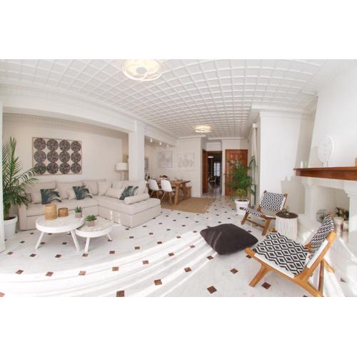 M house luxury suites