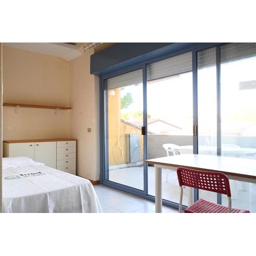 M056 - Marcelli, bilocale con terrazzo a 100 mt dal mare